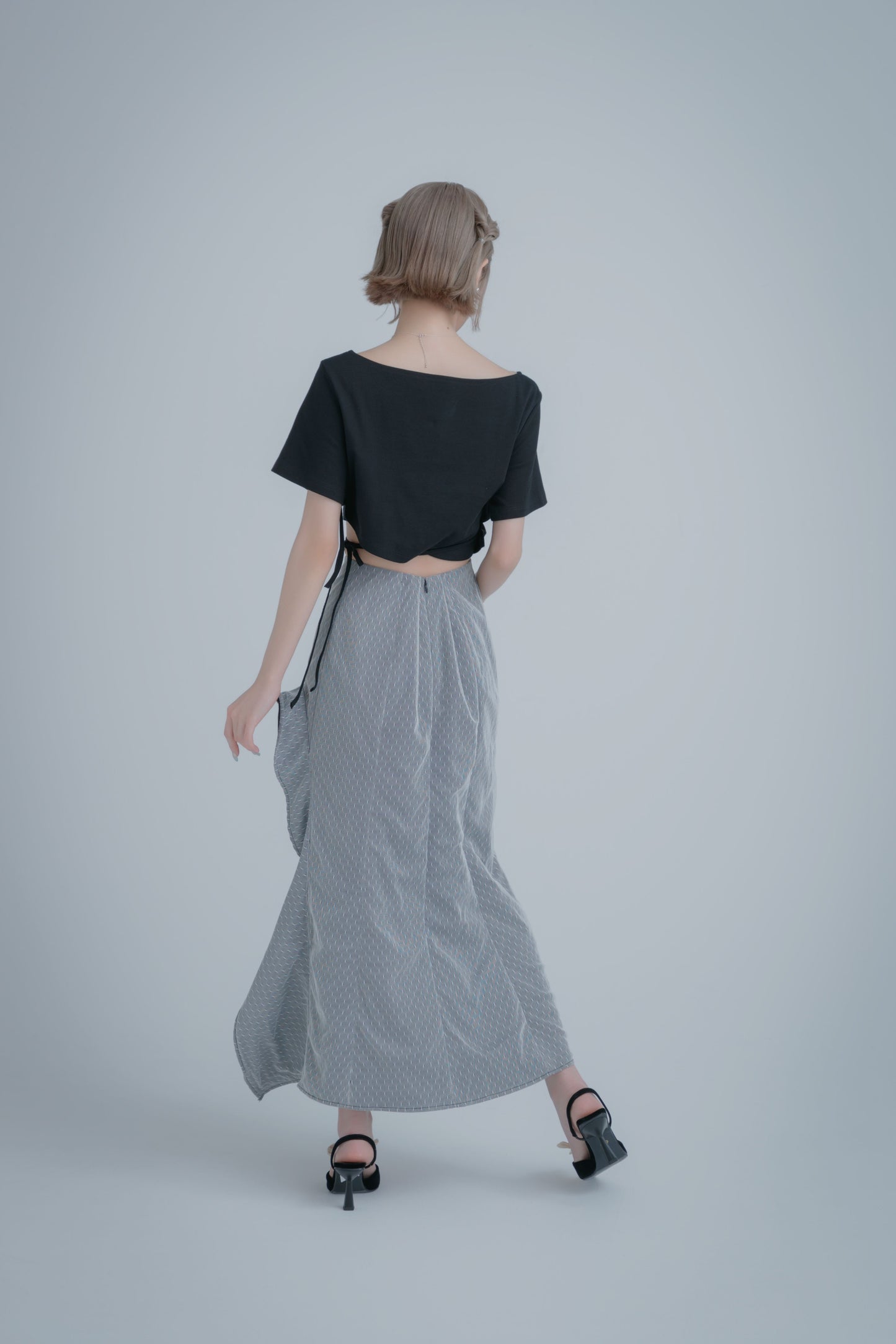 Sheer Mermaid Long-Skirt (Black × White)